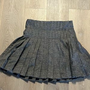Express pleated skirt